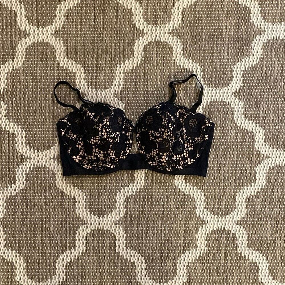 Victoria’s Secret very sexy lined Balconet bra size 36DD